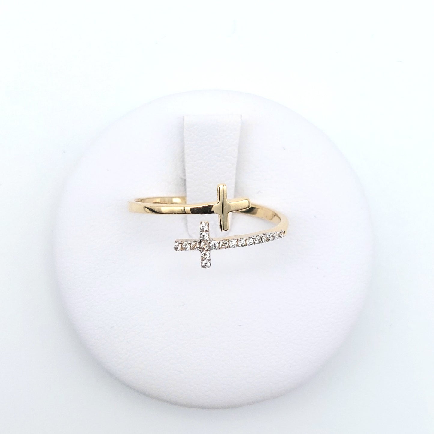 Anello da donna in oro giallo 18 KT. AN-ORO070.