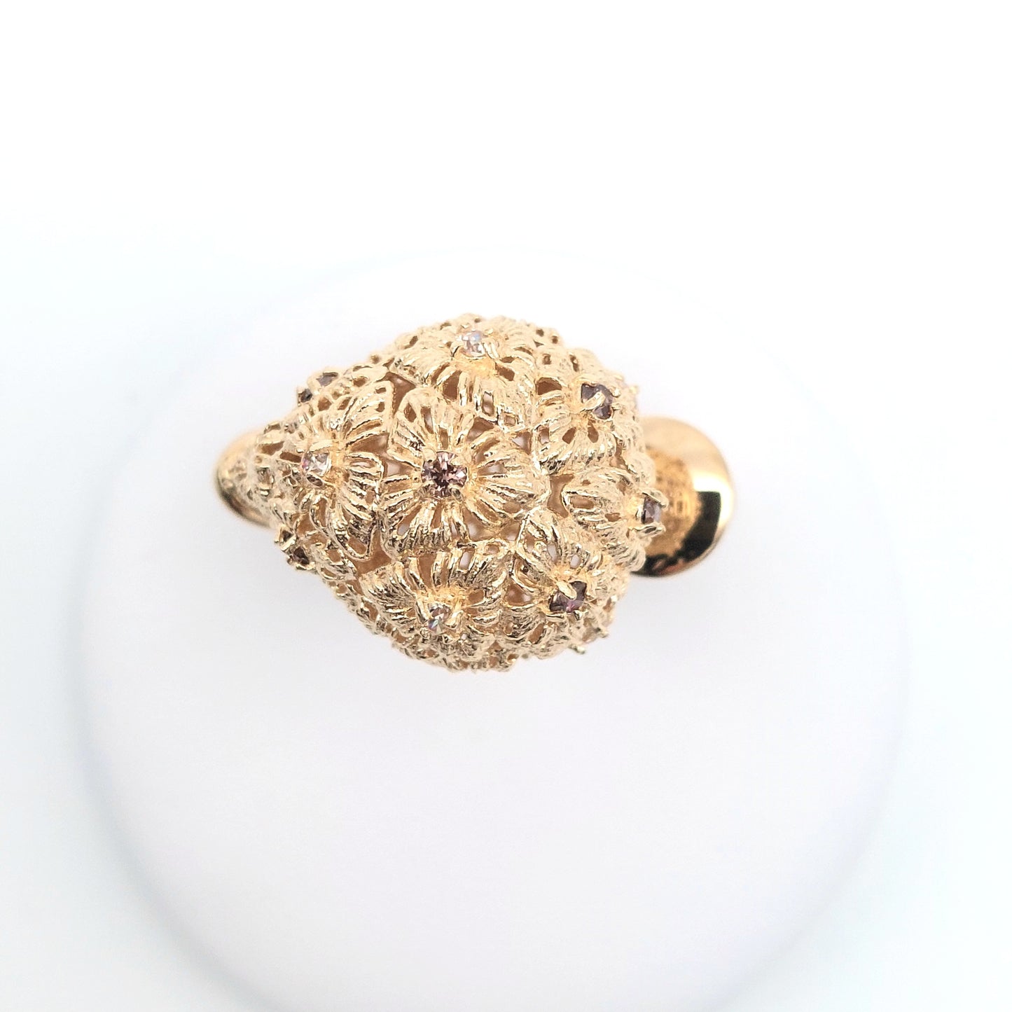 Anello da donna in oro giallo 18 KT ,con zirconi bianchi e brown. AN-ORO076.