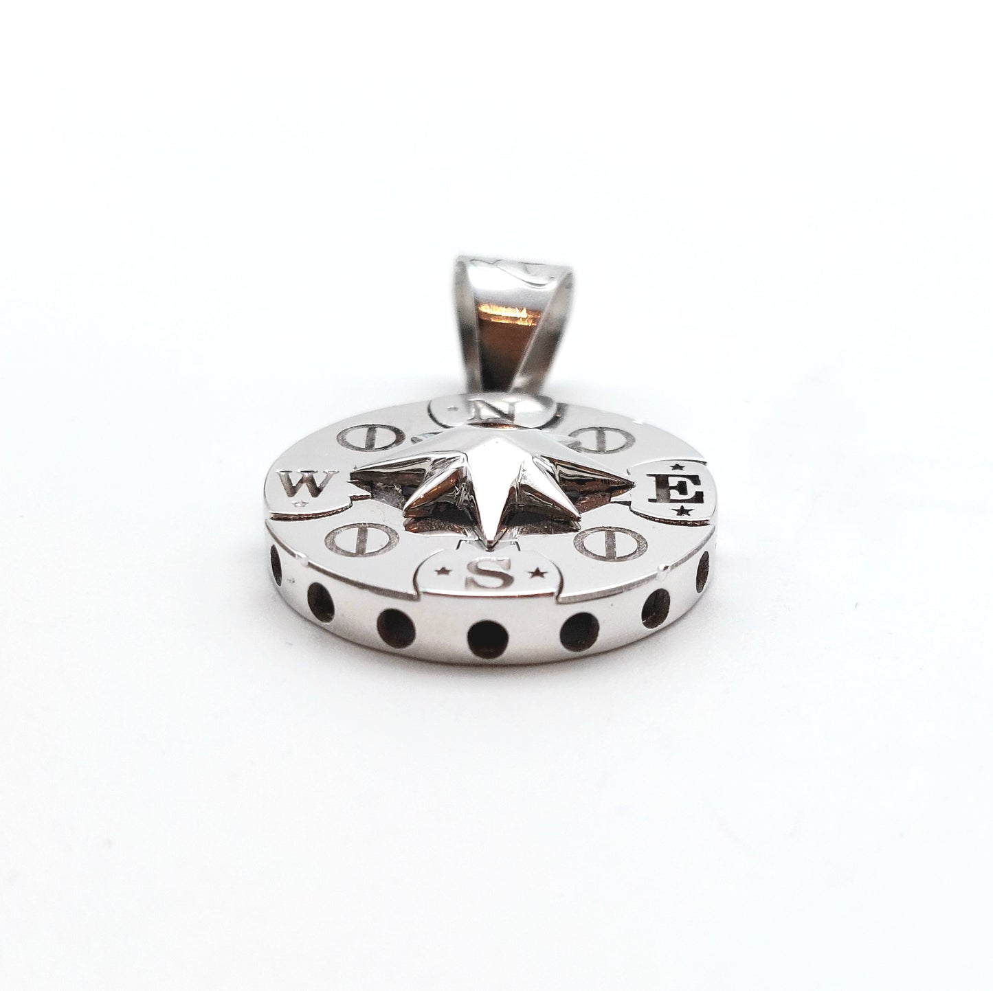 Medaglia da uomo rosa dei venti in oro bianco 18 KT. MED-ORO015.