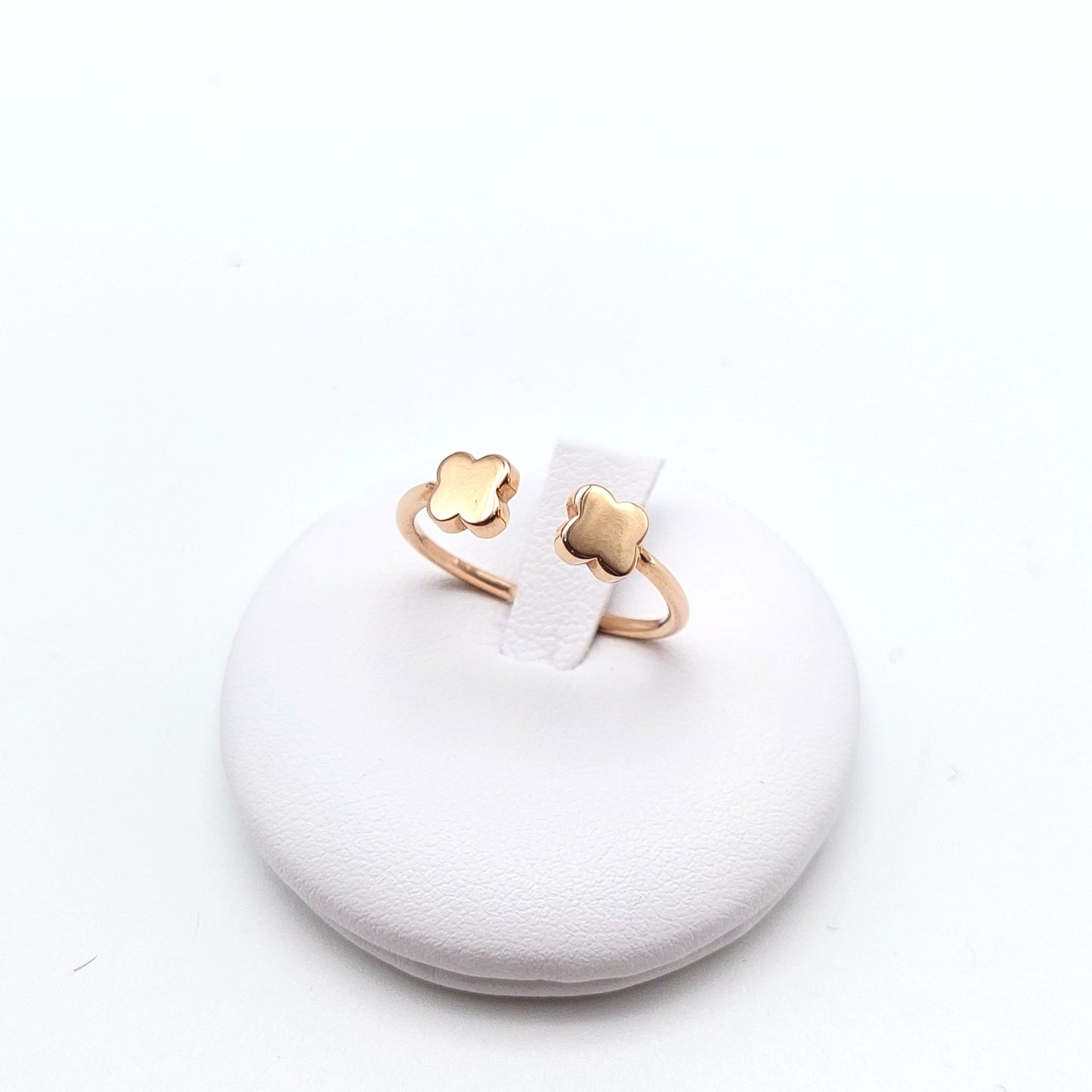 Anello quadrifoglio in oro giallo 18 KT. AN-ORO031.