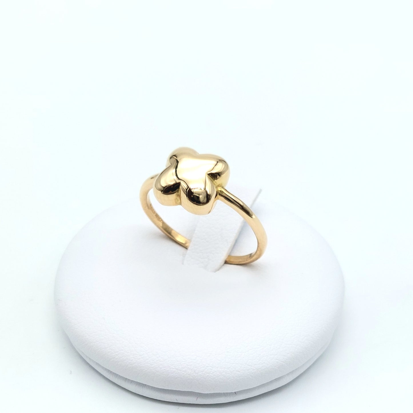 Anello quadrifoglio in oro giallo 18 KT. AN-ORO039.