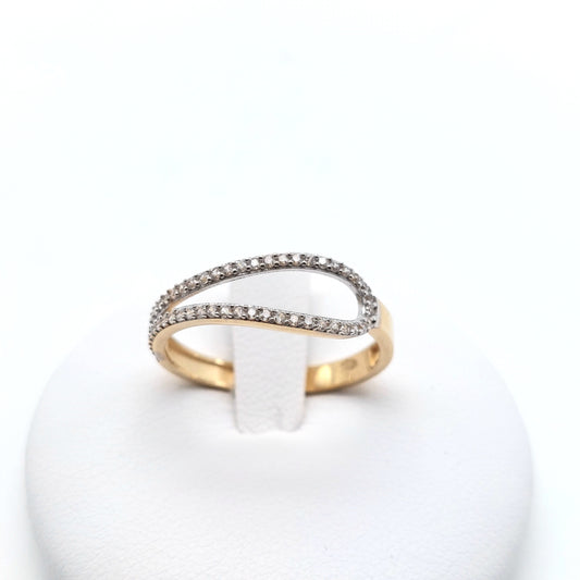 Anello da donna in oro giallo 18 kt con zirconi bianchi. AN-ORO068.