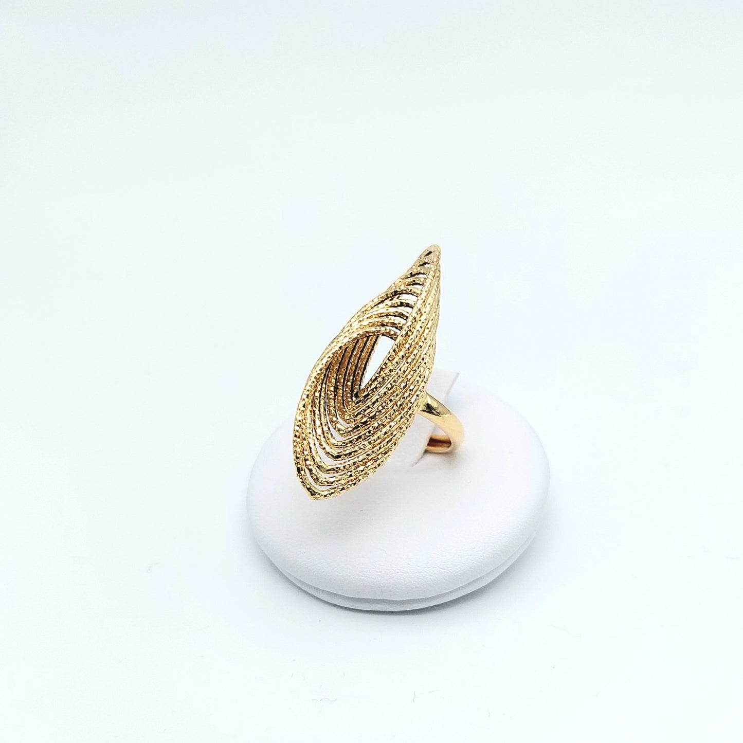 Anello in oro giallo 18 kt. AN-ORO001.