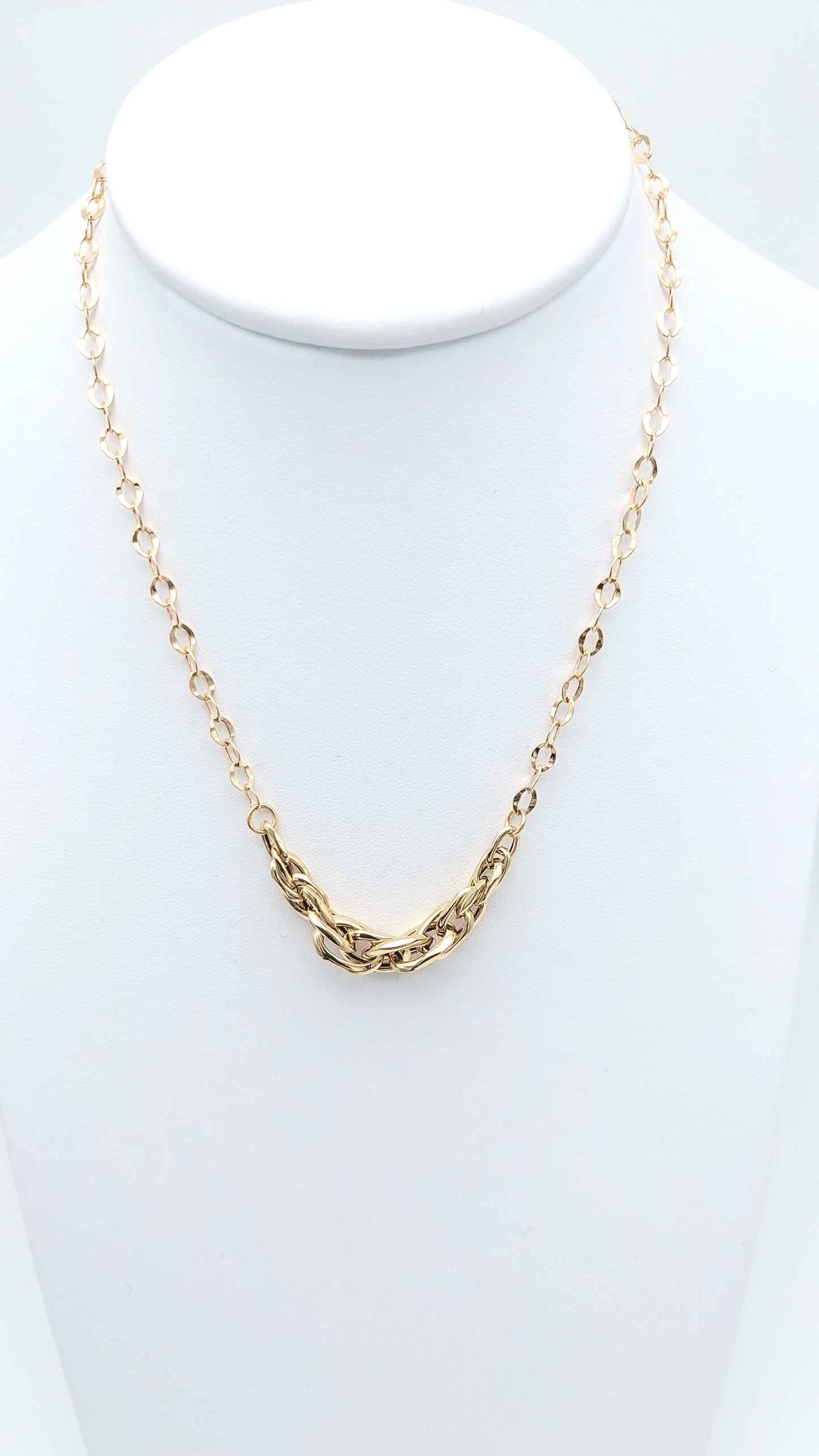 Collana a catena ,a scalare, in oro giallo 18 KT .COL-D-ORO001.